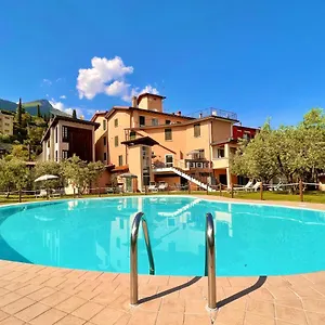 https://albergo-vittoria-toscolano-maderno.it-lombardy.com